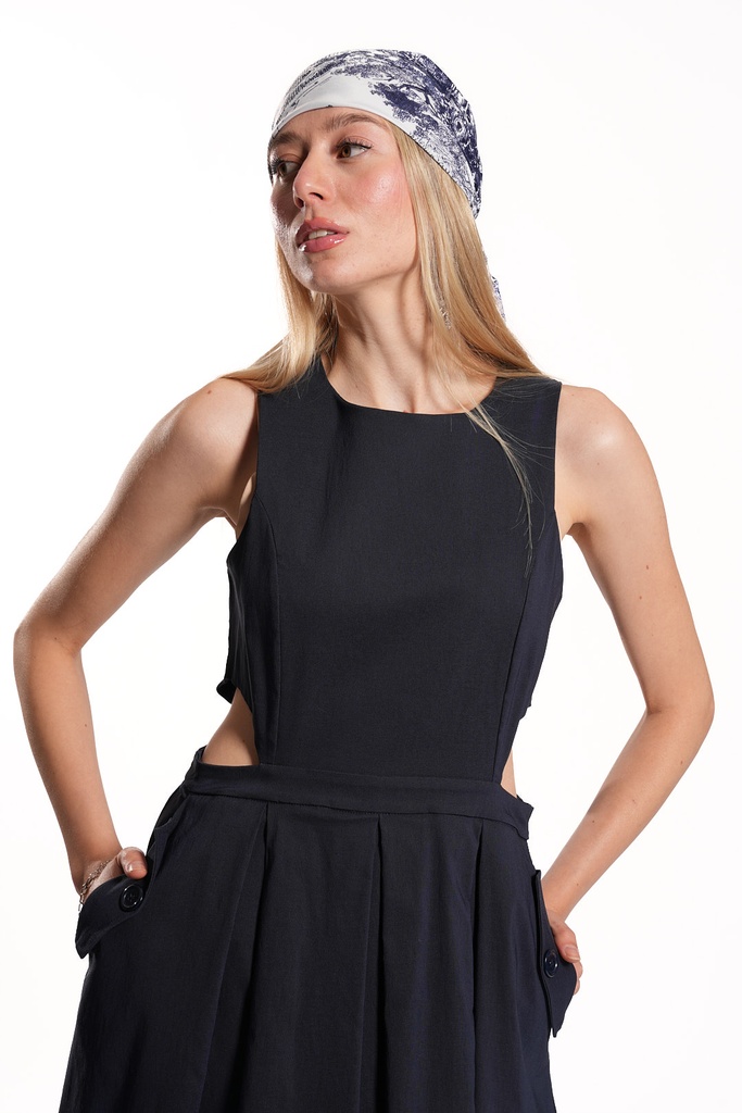 ABITO CUTOUT FIANCHI CON TASCHE