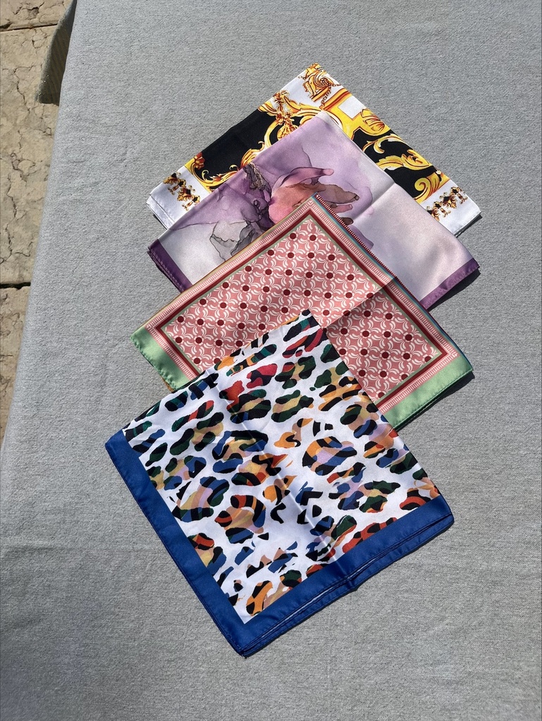 FOULARD MACULATO AZZURRO
