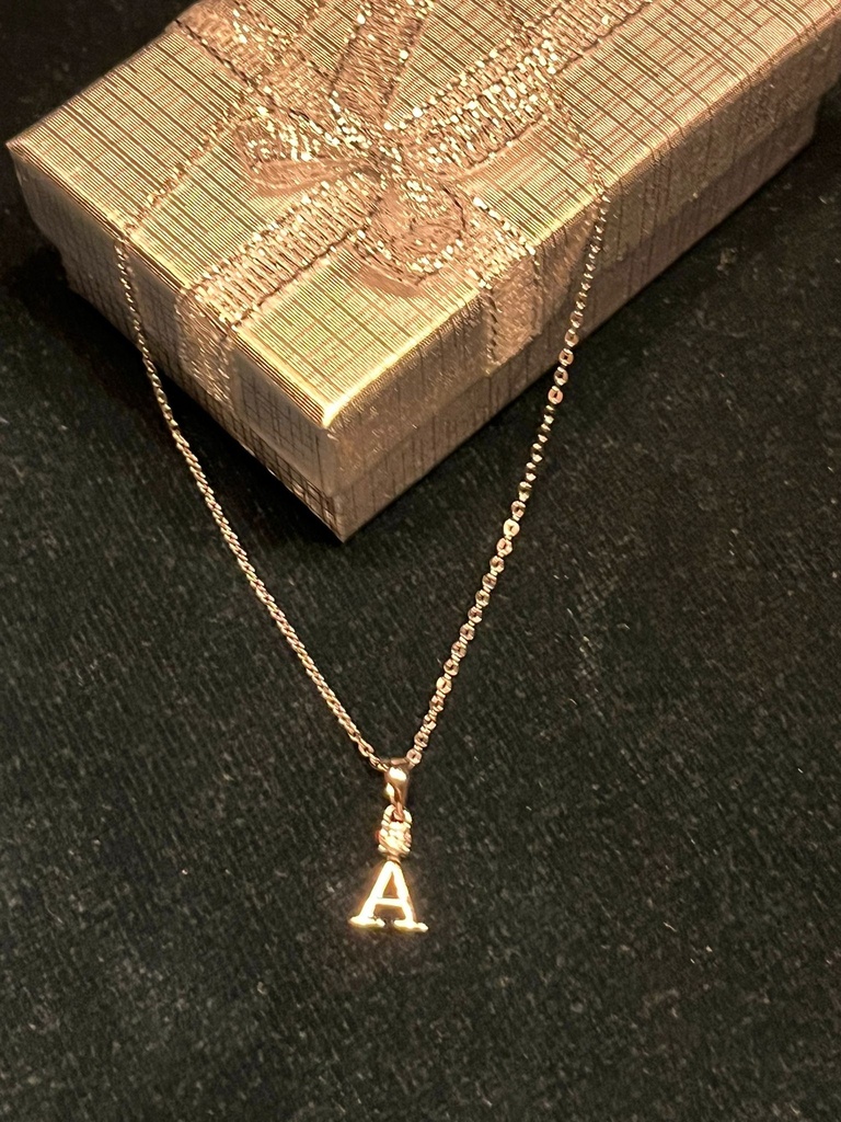 COLLANA ARGENTO CON INIZIALE E ZIRCONE (A)